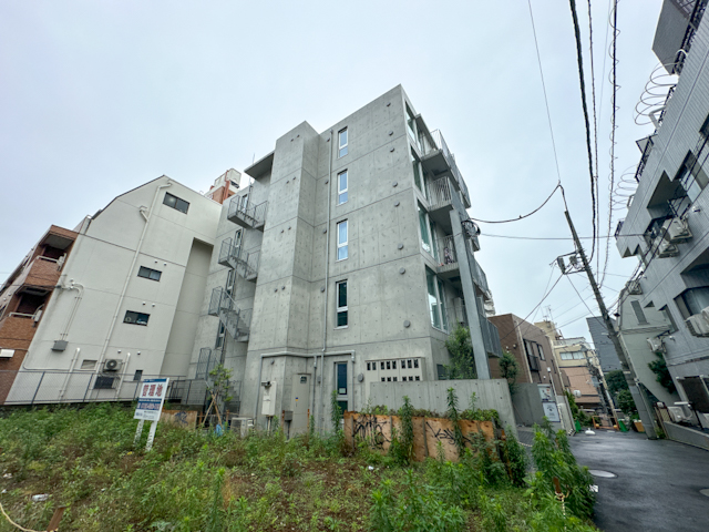 渋谷を日常に 502の内観