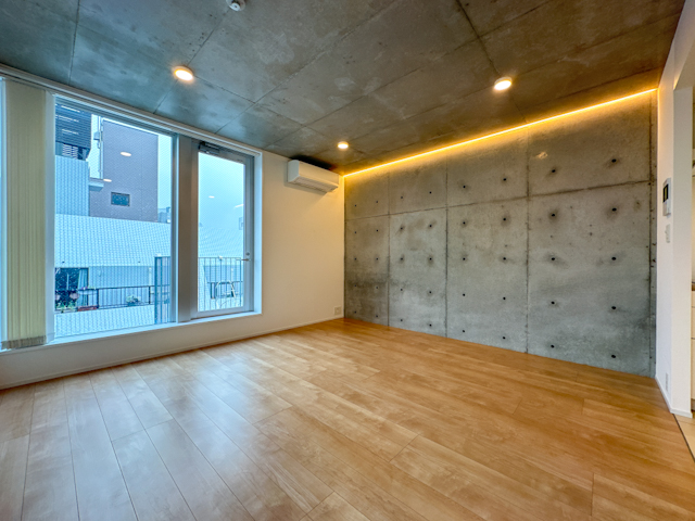 渋谷を日常に 502の内観