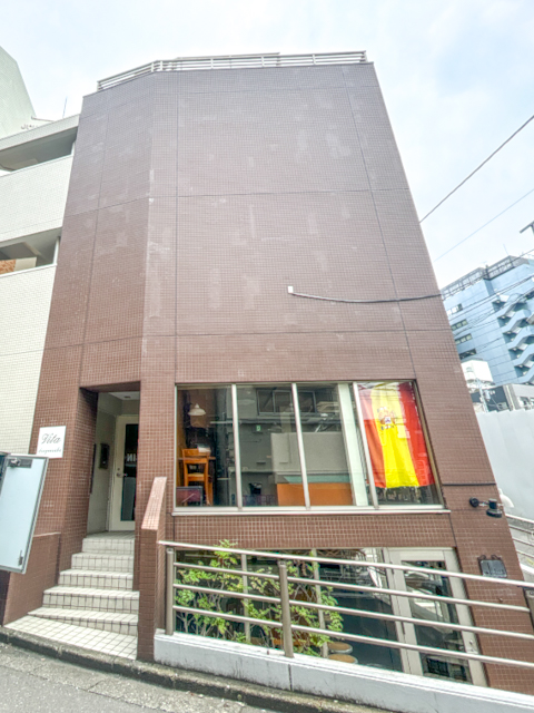 神泉メゾネット 402の内観