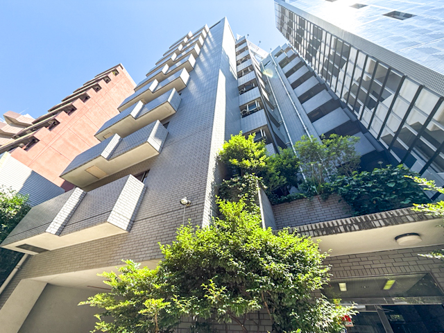 お庭と自由なペントハウス 1001の内観