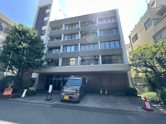 赤坂に住まう -の内観