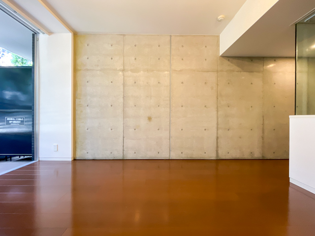 緑をうつす洗練デザイナーズ② 202の内観