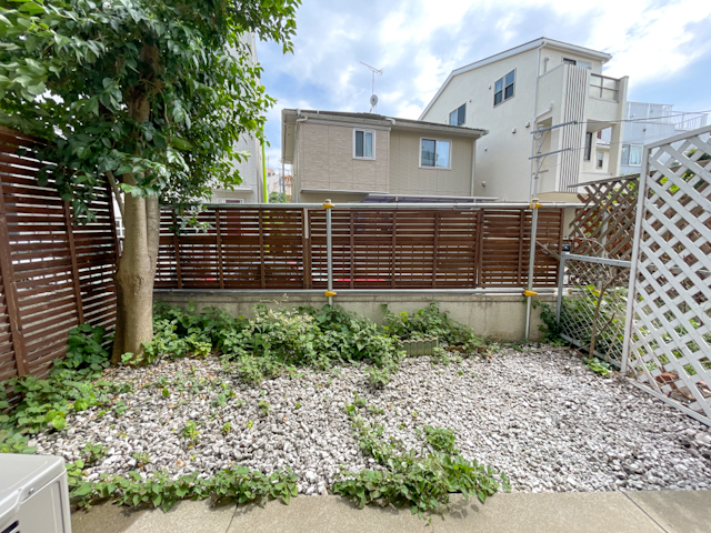 ガーデニングはじめようか 102の内観