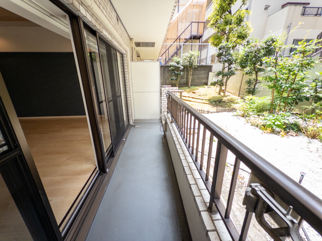 緑と暮らす 103の内観