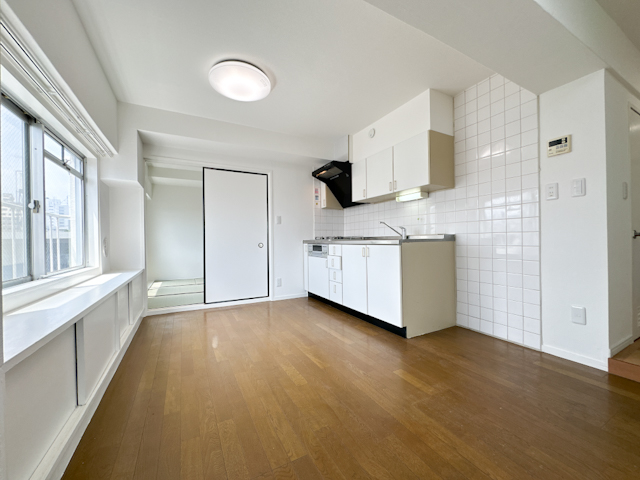 和室空間の良さ 402の内観