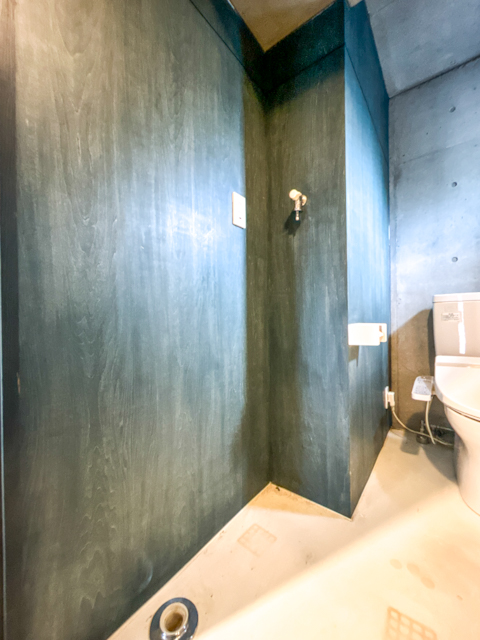 ネイビーとグレー 304の内観