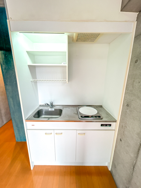 ネイビーとグレー 304の内観