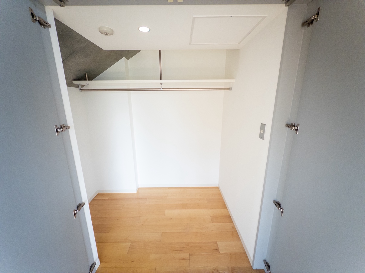 天空ライフスタイリスト 407の内観