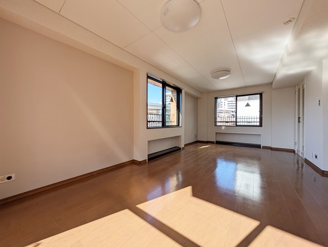 新宿なのに開放感！ 501の内観