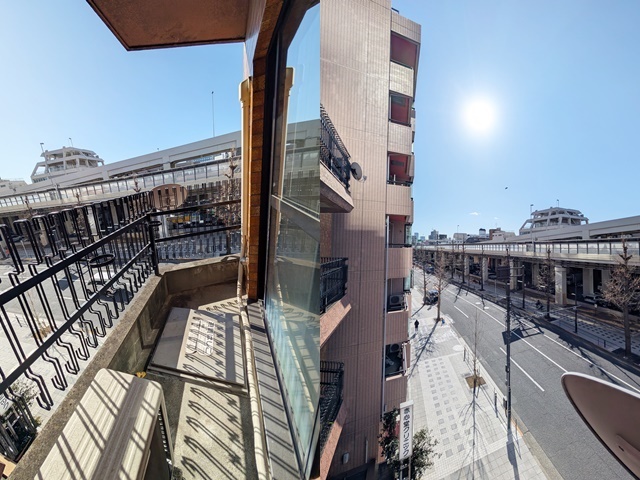 新宿なのに開放感！ 501の内観