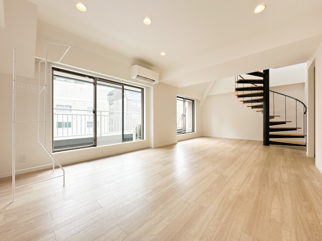 恵比寿メゾネット 901の内観