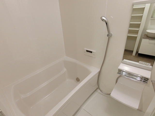 大人の隠れ家 105の内観