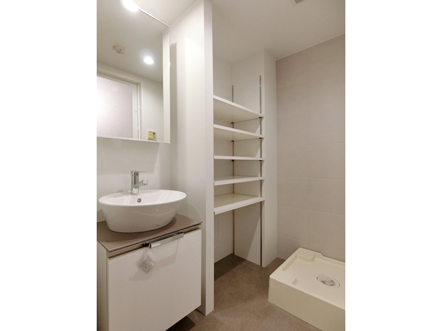 大人の隠れ家 105の内観