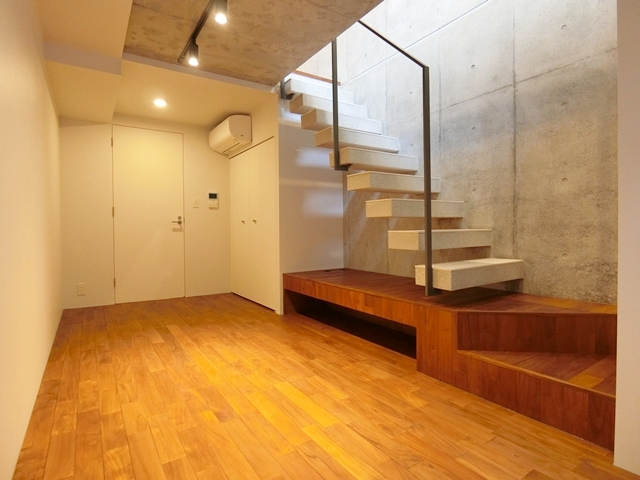 大人の隠れ家 105の内観