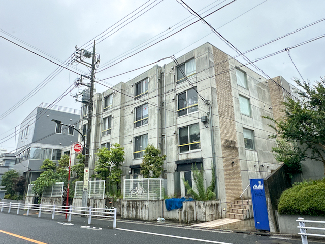 クールでスタイリッシュ 403の内観