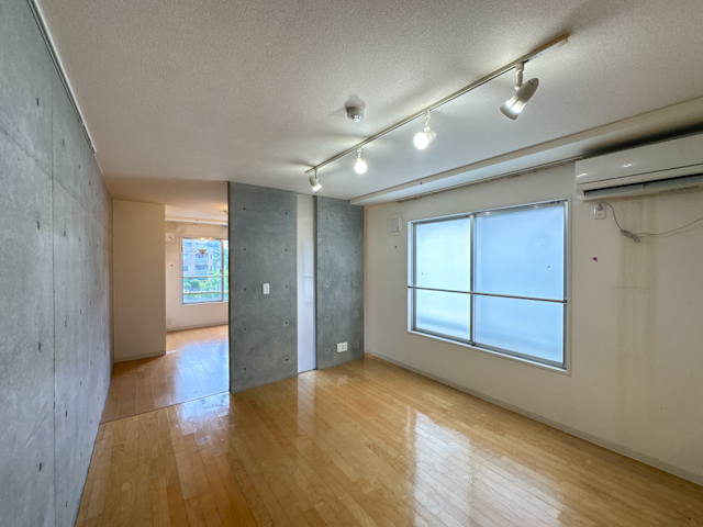 クールでスタイリッシュ 403の外観