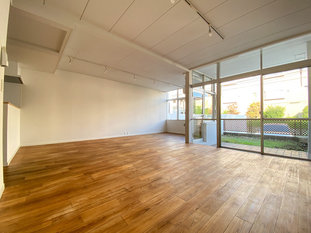 開放的な自然派リノべ 201の内観