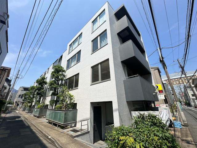 木漏れ日の投影 103の内観