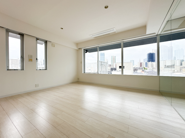 景色を取り入れた住居 501の内観