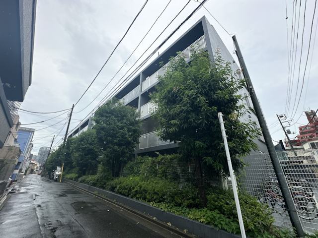 ダークでシック 305の内観