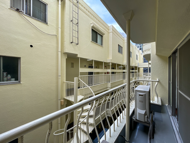 ヴィンテージを愛おしむ 311の内観