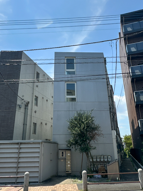 レイヤーで暮らす -の内観