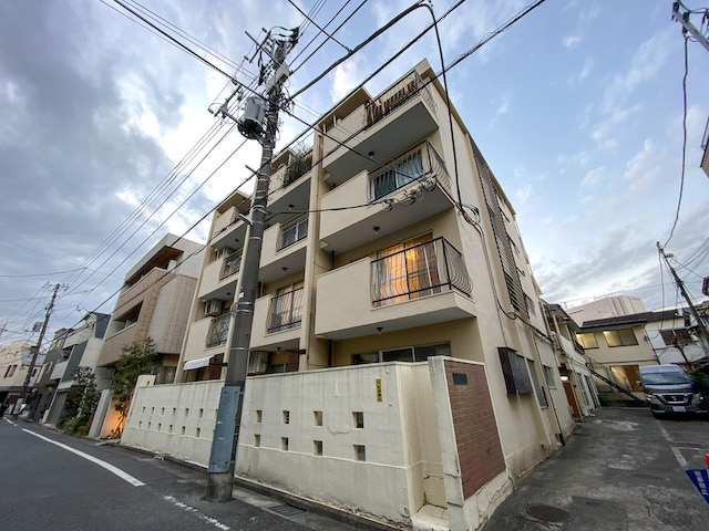 ようこそ太陽 201の内観