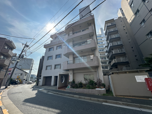 心地よい素材感 602の内観