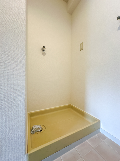 レトロだけど令和 405の内観