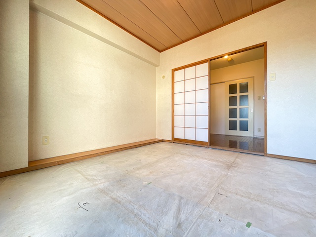 駅近レトロ 205の内観