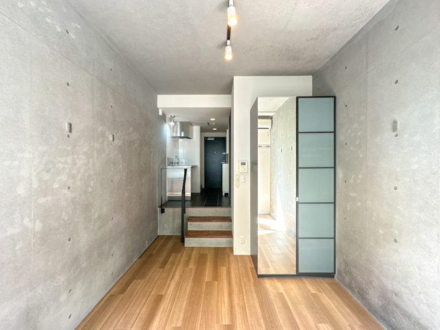 木と光のぬくもりROOM 102の内観
