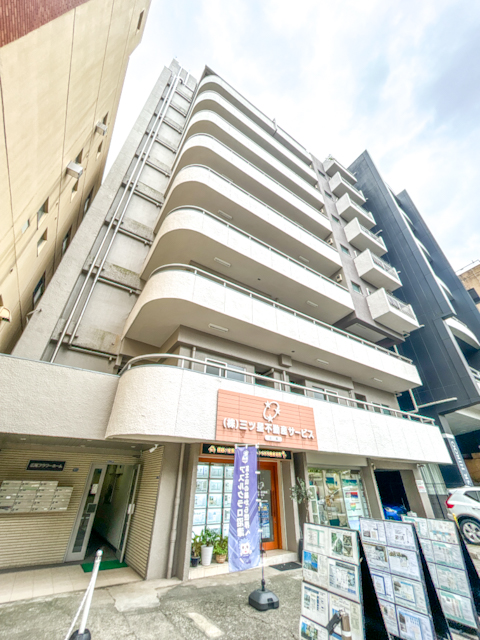 ネイビーダーク 801の内観