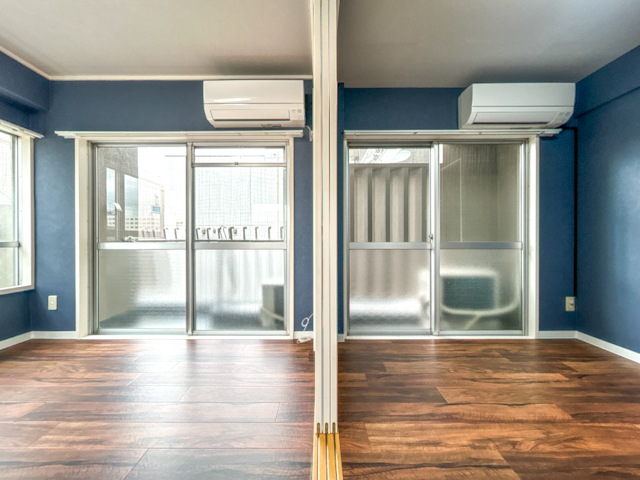 ネイビーダーク 801の内観