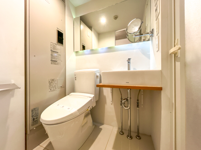 サンデザイナーズ 402の内観