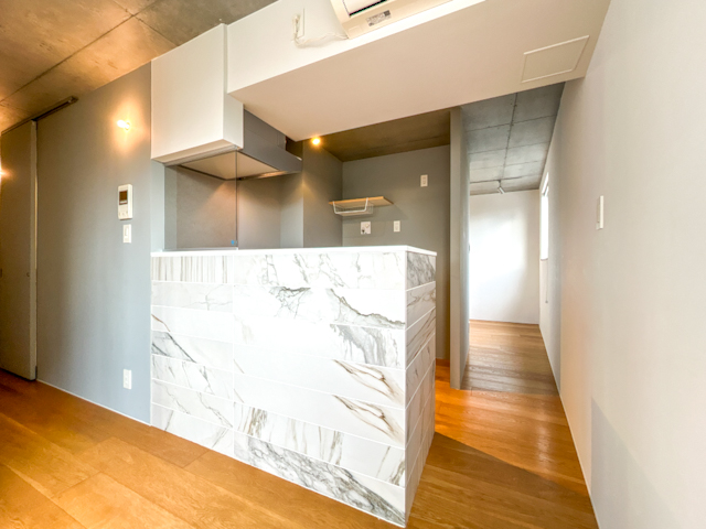 サンデザイナーズ 402の内観