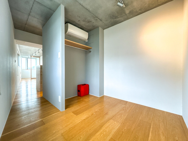 サンデザイナーズ 402の内観