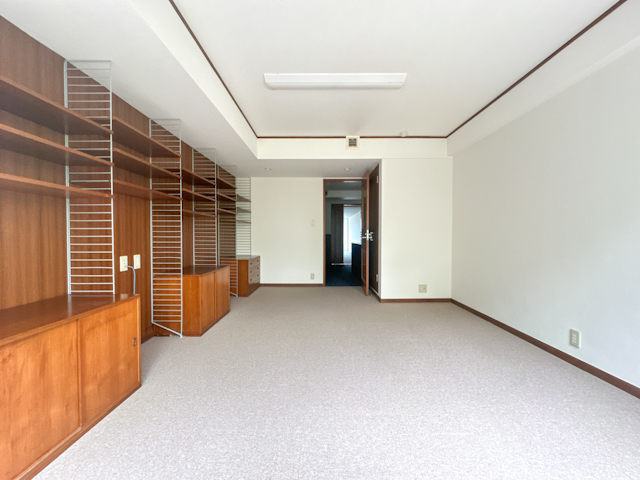 原宿の一等地 515の内観