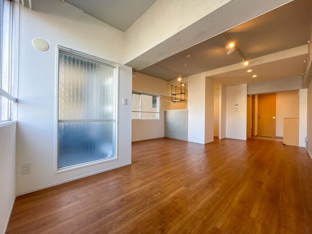 リノベと繋がりの暮らし 502の内観