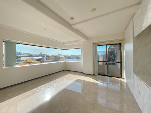 ブナの木と暮らす 401の内観