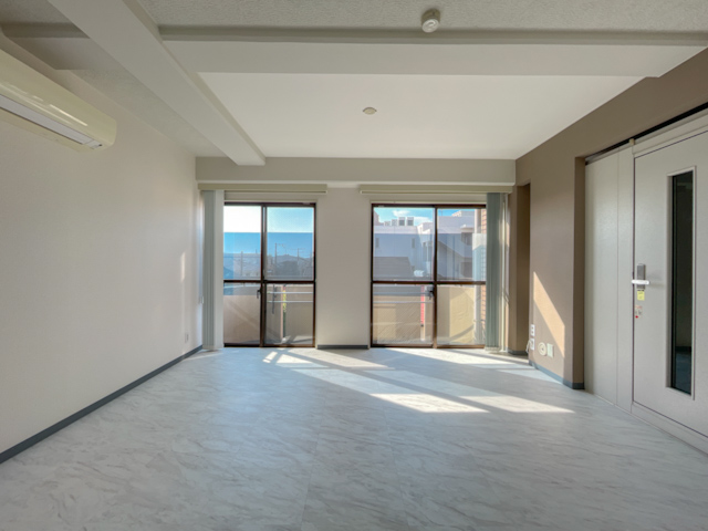 ブナの木と暮らす 401の内観