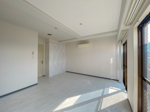 ブナの木と暮らす 401の内観