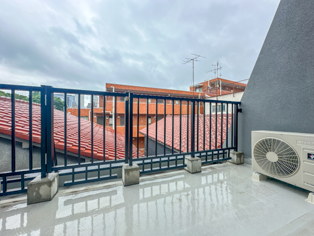 ペットと映画鑑賞 204の内観