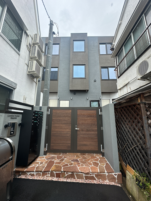 ペットと映画鑑賞 204の内観