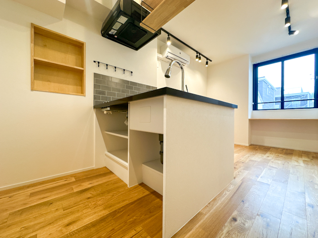 ペットと映画鑑賞 204の内観