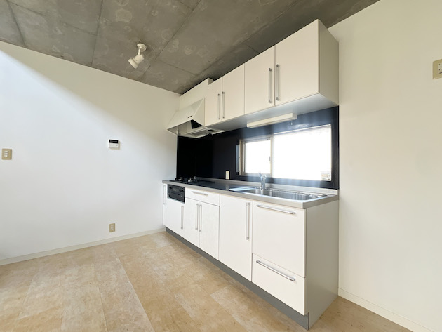 ひっそり優雅に Aの内観