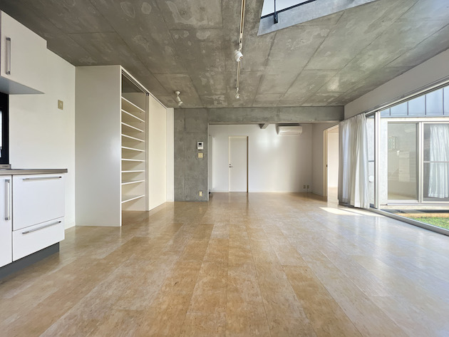 ひっそり優雅に Aの外観