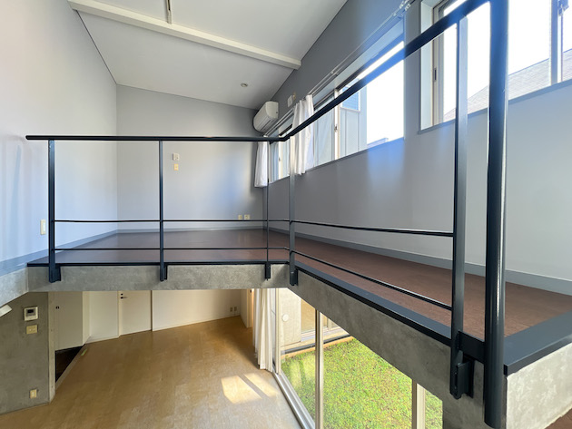 ひっそり優雅に Aの内観