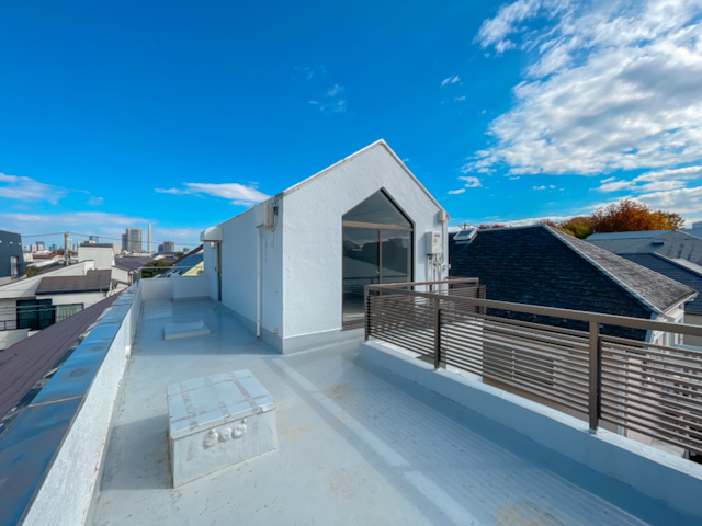 三角屋根のひみつ基地 3Fの外観