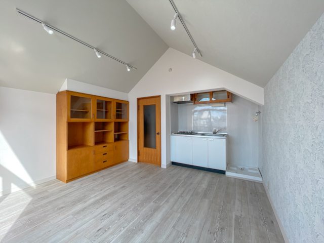 三角屋根のひみつ基地 3Fの内観