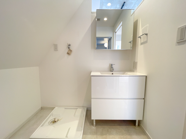 太陽を味方に 401の内観